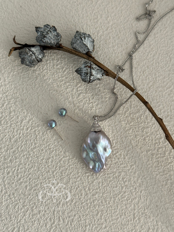 MELIORIS Opaline Dawn Large Baroque Pearl Necklace